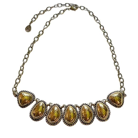 21" Scroll by Dillards Vintage Two-Tone Baroque Teardrop Pendant Necklace - Picture 4 of 12